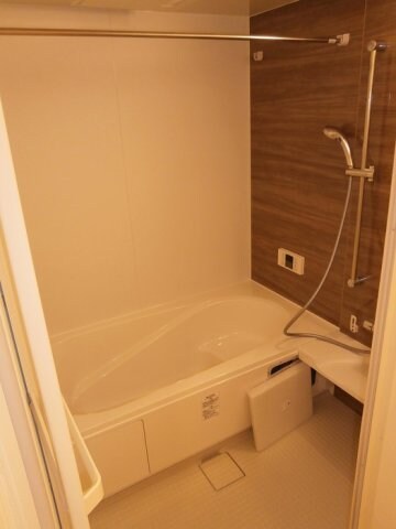 物件内観写真4　(お風呂で日々の疲れを落としましょう)