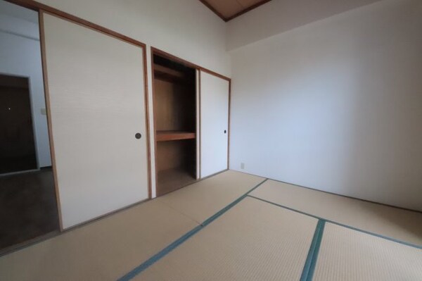 和室(和室があれば、来客や子供用のスペースとして活躍します)