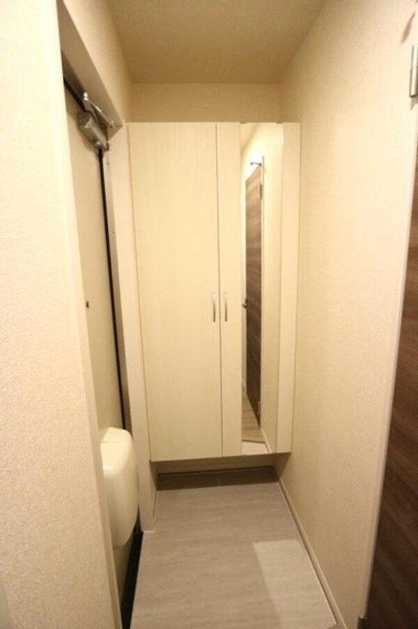 玄関(シンプルで使いやすい玄関です)