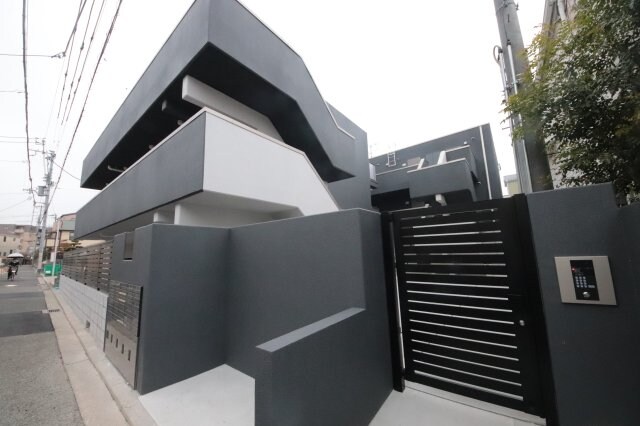 物件外観写真3　(建物外観を気になさる方へ、見た目の良い物件です)