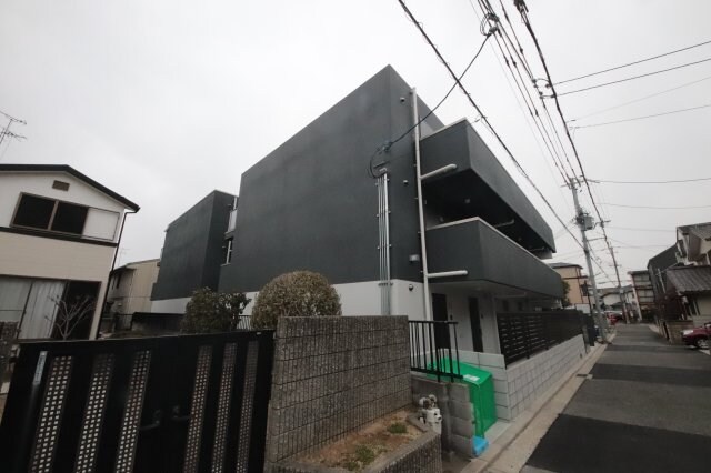 物件外観写真5　(外観もきれいです)