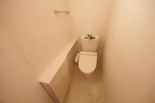 トイレ(シンプルで使いやすいトイレです)