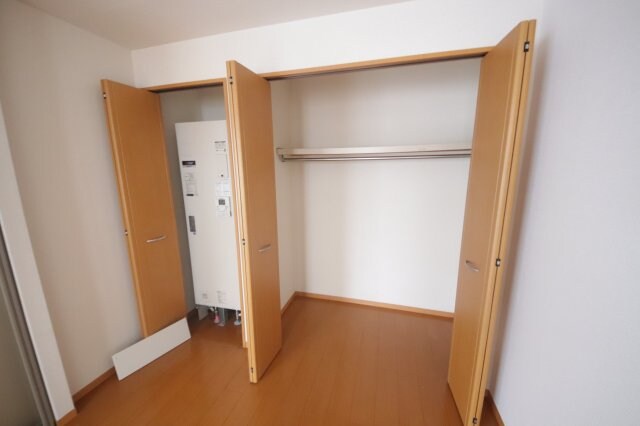 物件内観写真17　(大きなスペースがあり、収納には困りません)