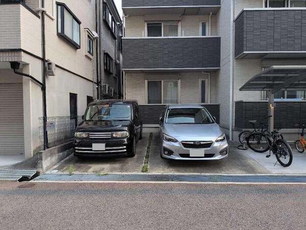 駐車場(駐車場完備です)