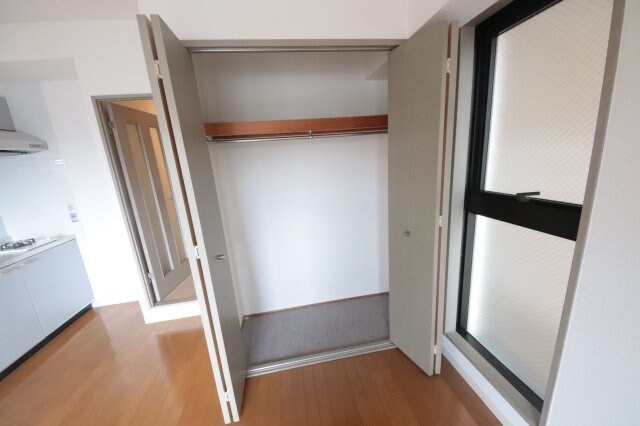 物件内観写真14　(小物を収納するのに便利です)
