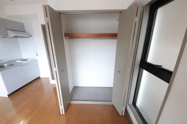 物件内観写真15　(ちょっとした収納スペースも充実しています)