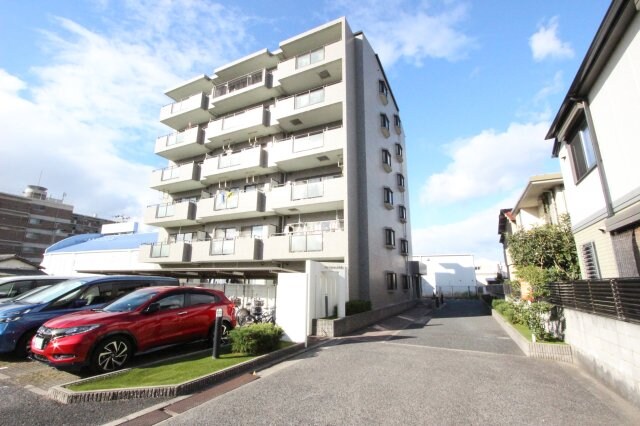 物件外観写真4　(外観もきれいです)