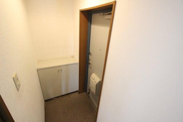 物件内観写真9　(きれいな玄関です)