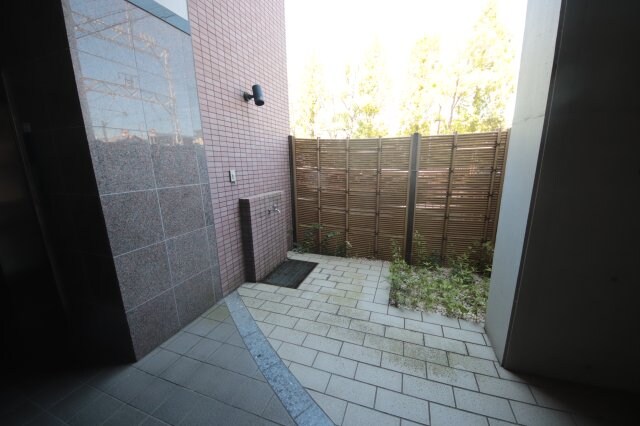 物件外観写真5　(エントランスです)