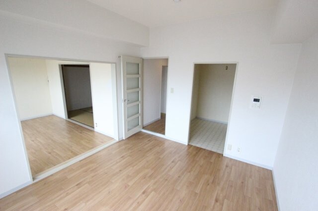 物件内観写真19　(おしゃれなリビングです)