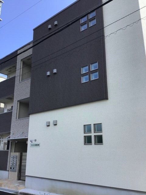 物件外観写真1　(物件の外観です)