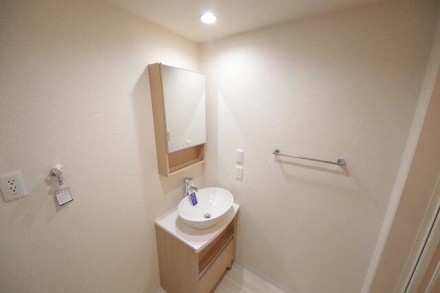 物件内観写真12　(スペースが確保できる洗面所です)