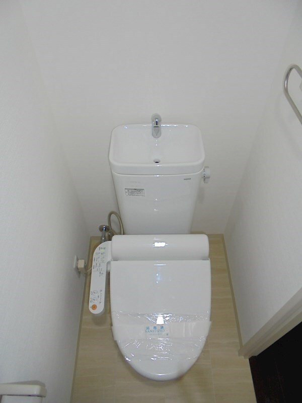 トイレ(シンプルで使いやすいトイレです)