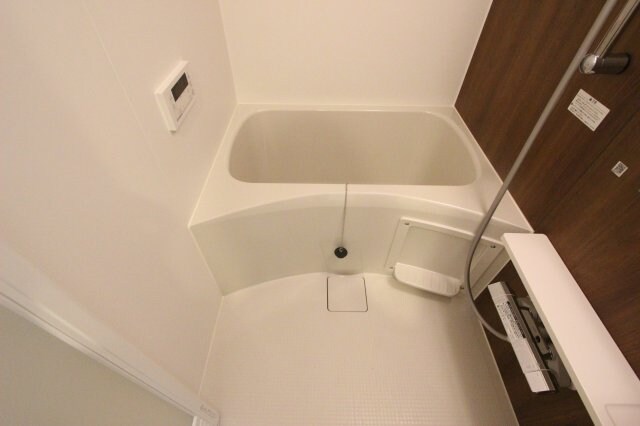 物件内観写真8　(落ち着いた空間のお風呂です)