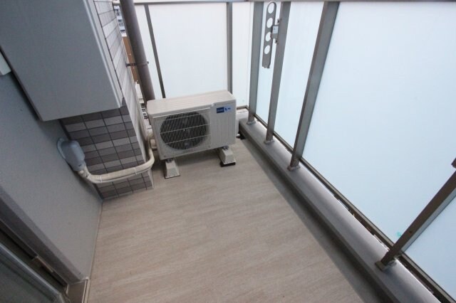 物件内観写真9　(広々としたバルコニーです)