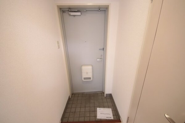 玄関(玄関です)