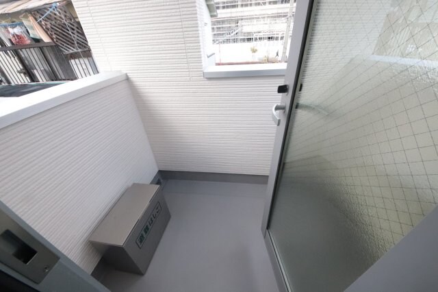 物件内観写真12　(バルコニーからの眺めを楽しみながら食事をしませんか)