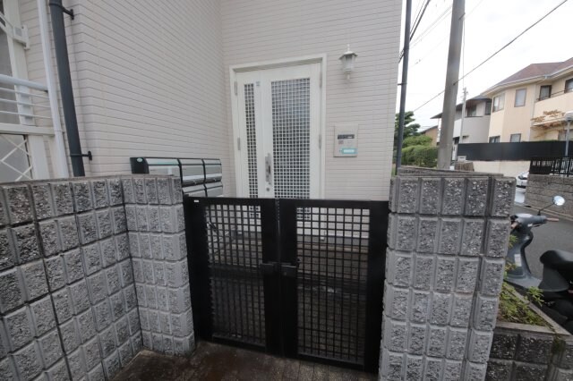 物件外観写真2　(建物外観を気になさる方へ、見た目の良い物件です)