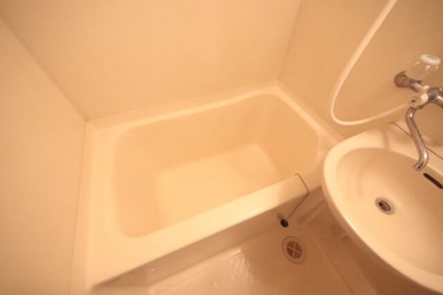 物件内観写真14　(きれいなお風呂です)