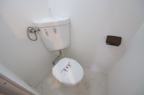 トイレ(シンプルで使いやすいトイレです)