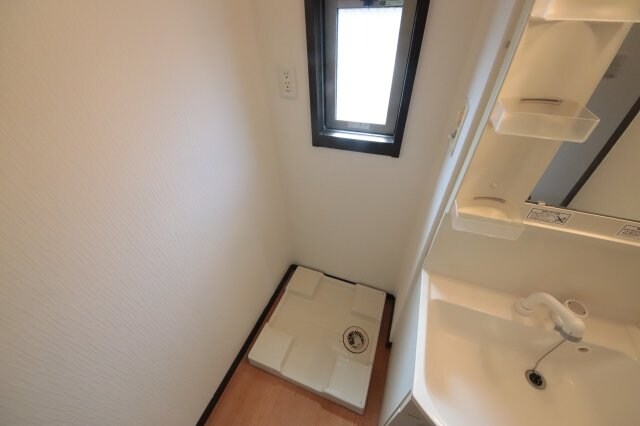 物件内観写真21　(スペースが確保できる洗面所です)