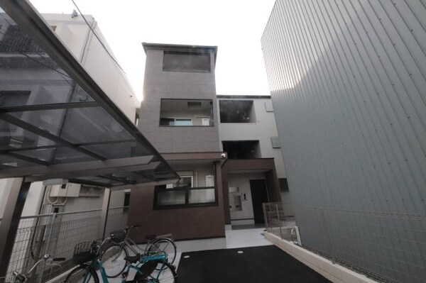 外観(落ち着いた雰囲気の外観です)