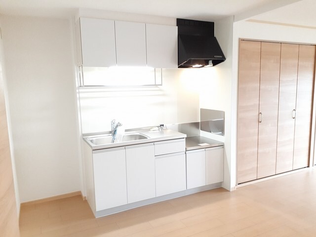 物件内観写真5　(お料理しやすいキッチンです)