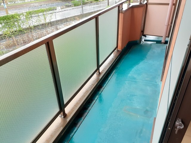 物件内観写真13　(陽当たり良好なバルコニーです)