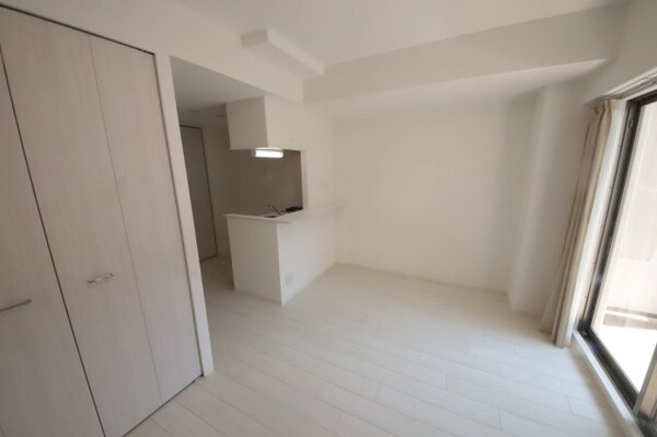 居室(おしゃれな居間です)