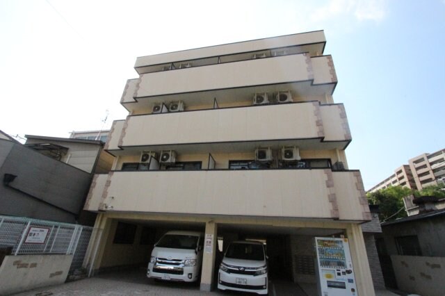 物件外観写真1　(おしゃれな外観です)