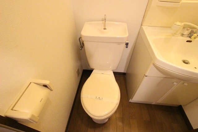 物件内観写真12　(トイレもきれいです)