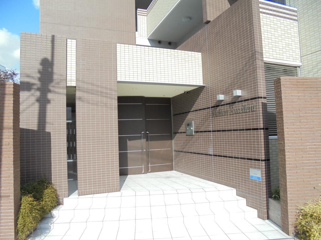 物件外観写真3　(建物外観を気になさる方へ、見た目の良い物件です)