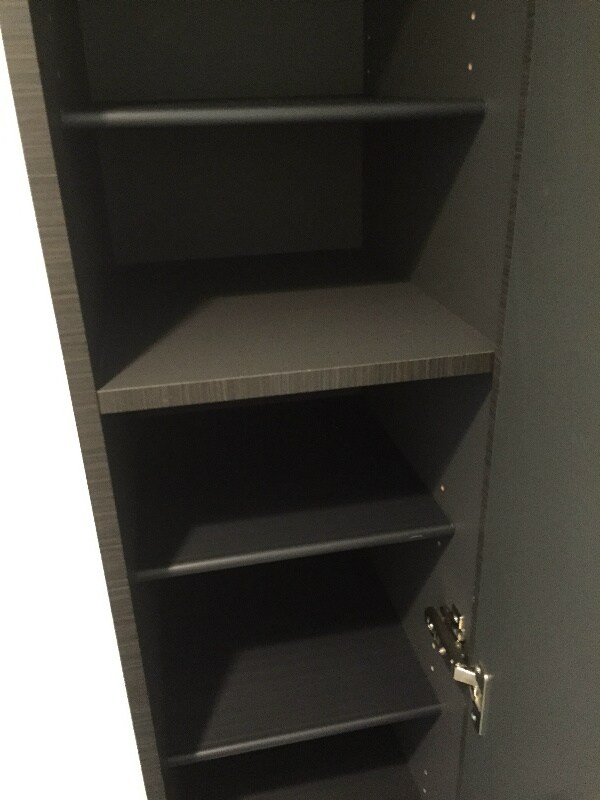 物件内観写真14　(便利な収納スペースです)