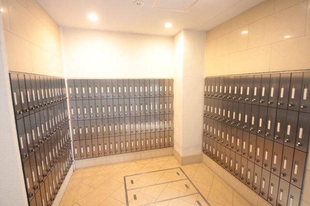 物件内観写真26　(落ち着いたロビーです)