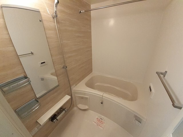 物件内観写真5　(お風呂です)