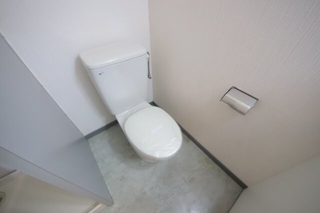 物件内観写真16　(シンプルで使いやすいトイレです)