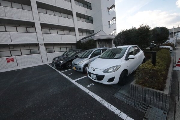 駐車場(カースペースがあります)
