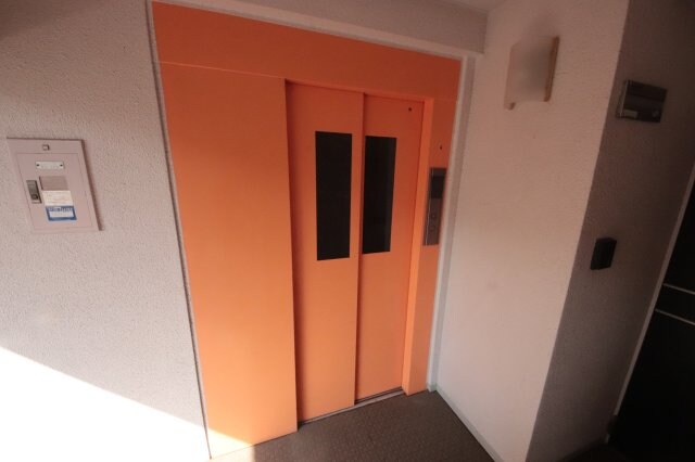 物件内観写真21　(収納豊富です)