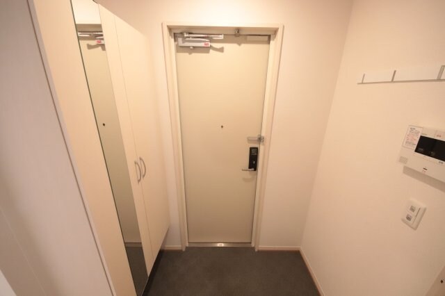 物件内観写真8　(毎日通る玄関はこちらです)