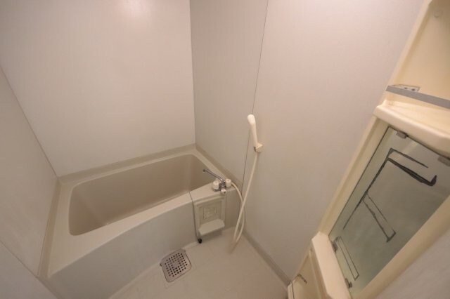 物件内観写真6　(ゆったり過ごせるお風呂です)