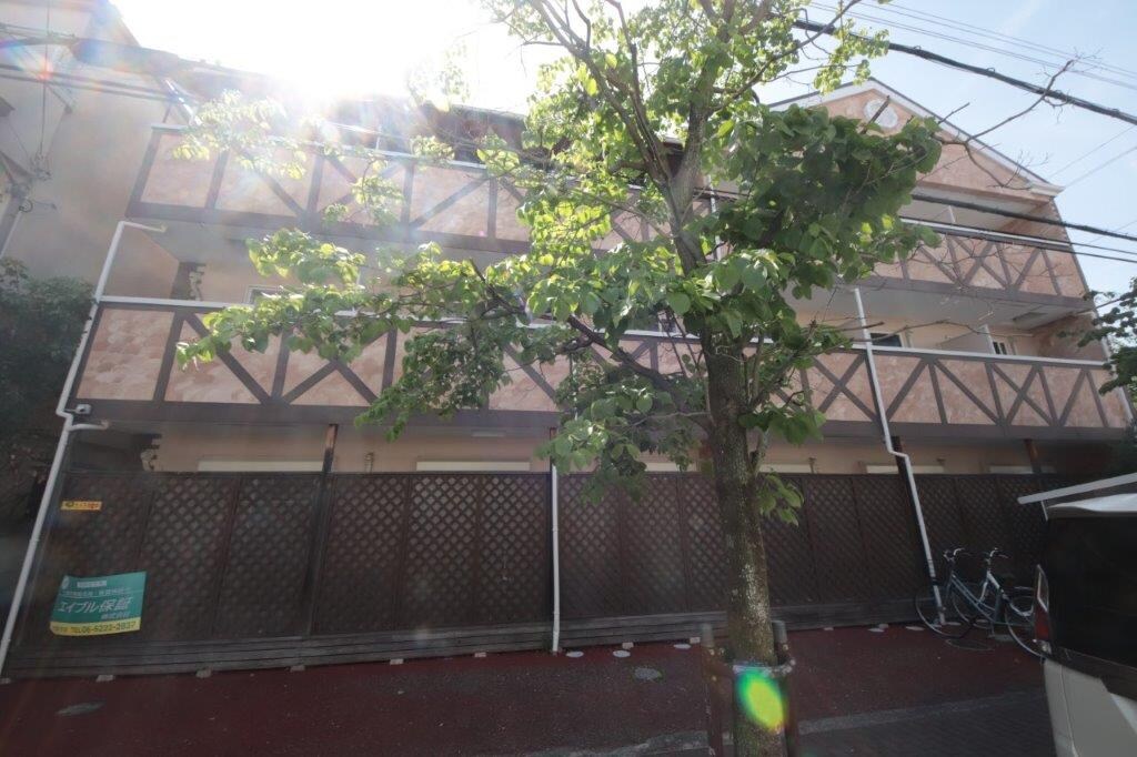 物件外観写真3　(外はこのようになっています)