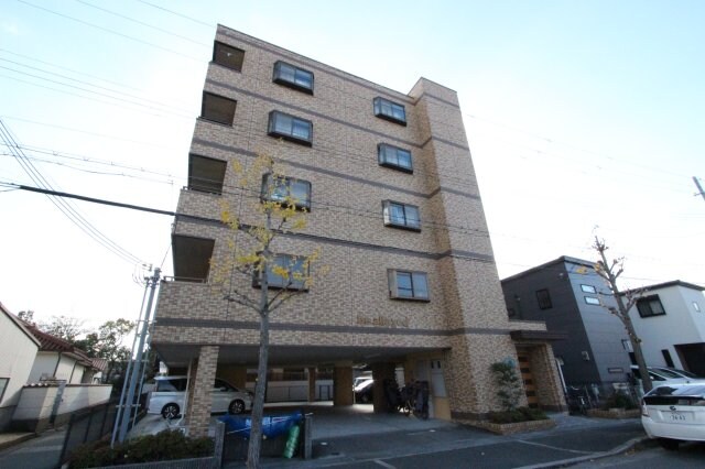 物件外観写真4　(建物外観を気になさる方へ、見た目の良い物件です)