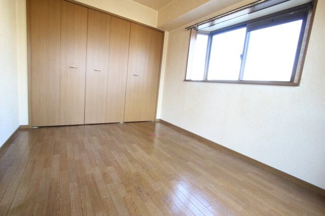 物件内観写真19　(落ち着いて過ごせるお部屋なので、寝室にいかがでしょうか)