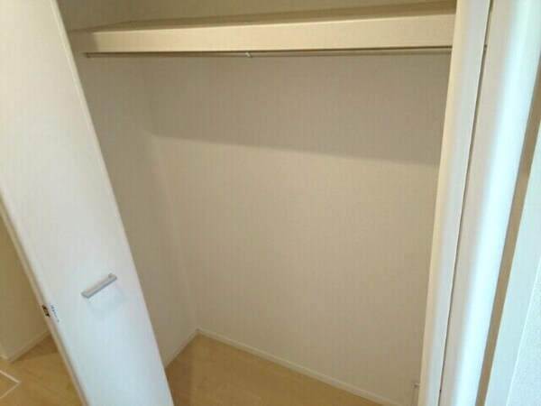 収納(たっぷりとした収納スペースです)