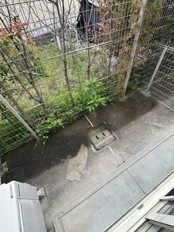 物件内観写真12　(バルコニーがあります)