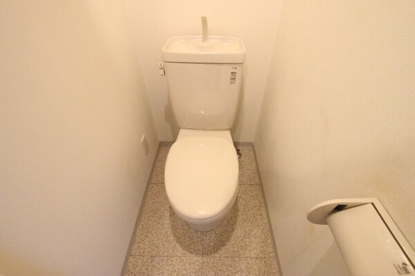 トイレ(清潔感のあるトイレです)