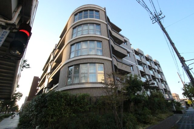 物件外観写真1　(物件の外観です)