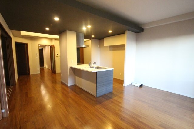 物件内観写真6　(使いやすい居間です)