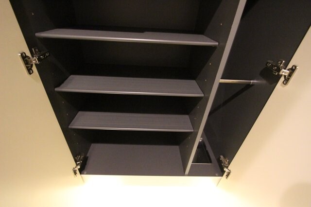 物件内観写真10　(大きなスペースがあり、収納には困りません)