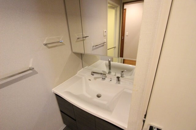 物件内観写真15　(脱衣スペースもあります)